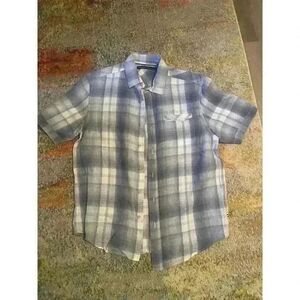 Men's Sean jean button up short sleeve casual plaid shirt M